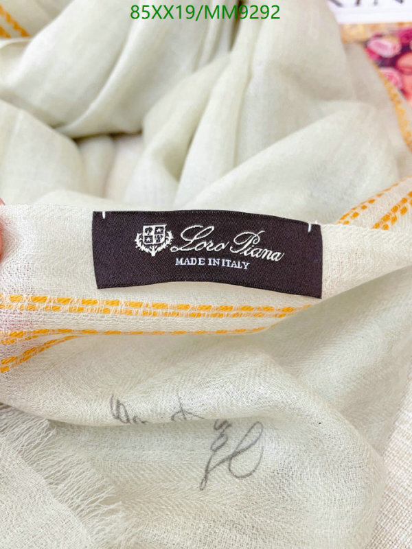 Loro Piana-Scarf Code: MM9292 