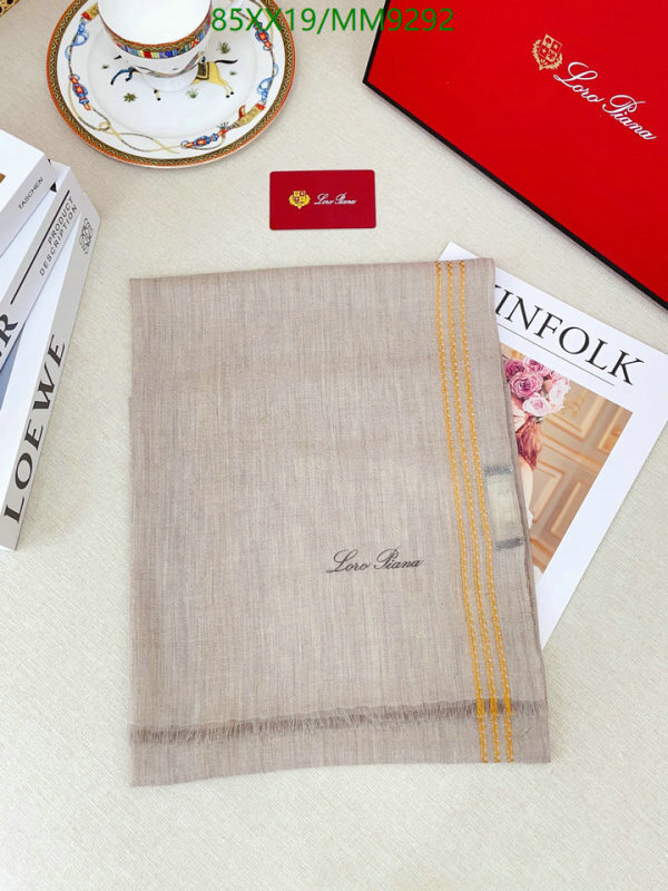 Loro Piana-Scarf Code: MM9292 