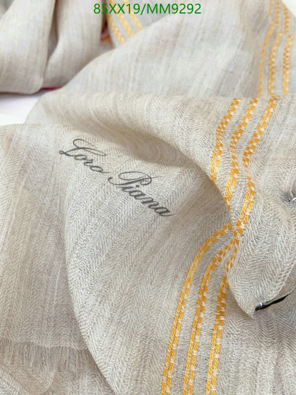 Loro Piana-Scarf Code: MM9292 