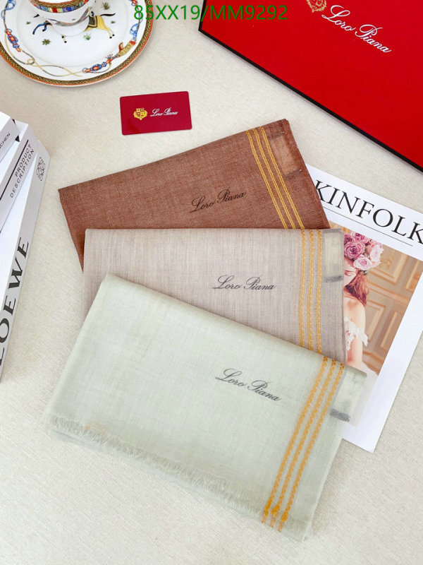 Loro Piana-Scarf Code: MM9292 