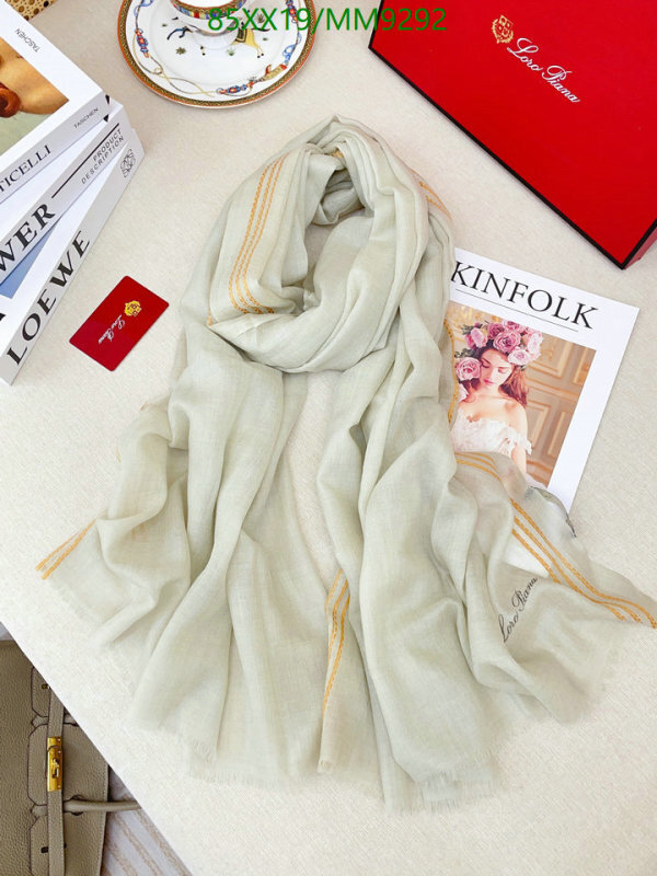 Loro Piana-Scarf Code: MM9292 