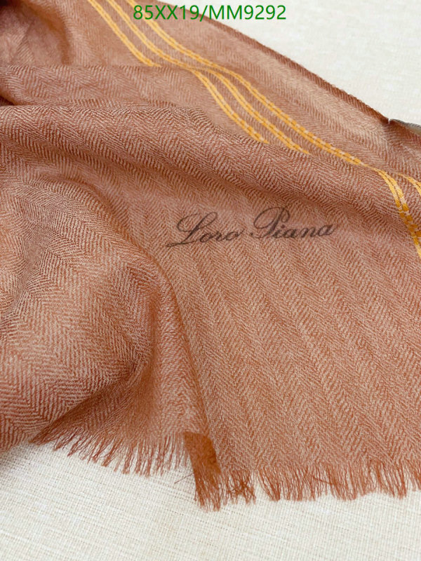 Loro Piana-Scarf Code: MM9292 