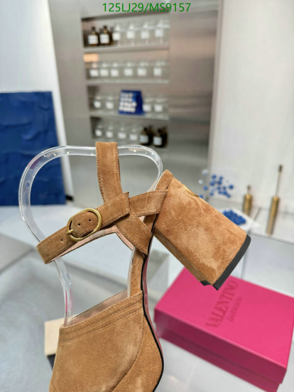 Valentino-Women Shoes Code: MS9157 