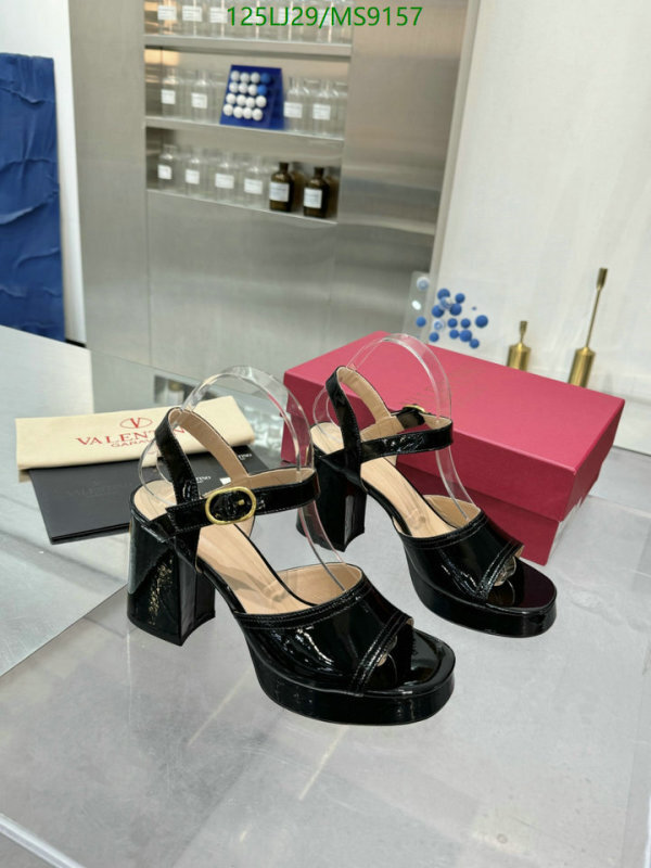 Valentino-Women Shoes Code: MS9157 