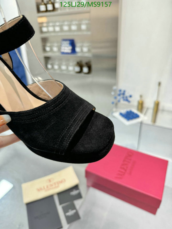 Valentino-Women Shoes Code: MS9157 