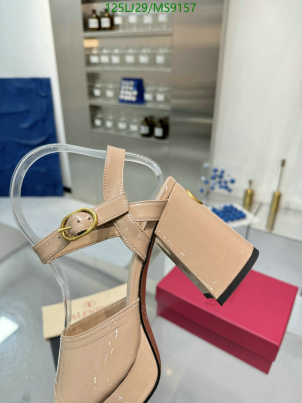 Valentino-Women Shoes Code: MS9157 