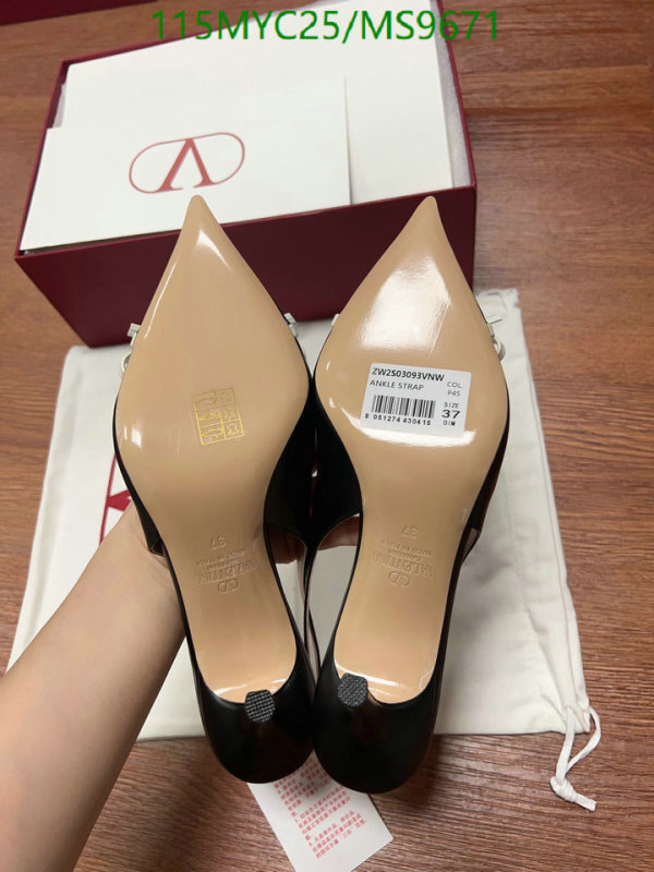 Valentino-Women Shoes Code: MS9671 