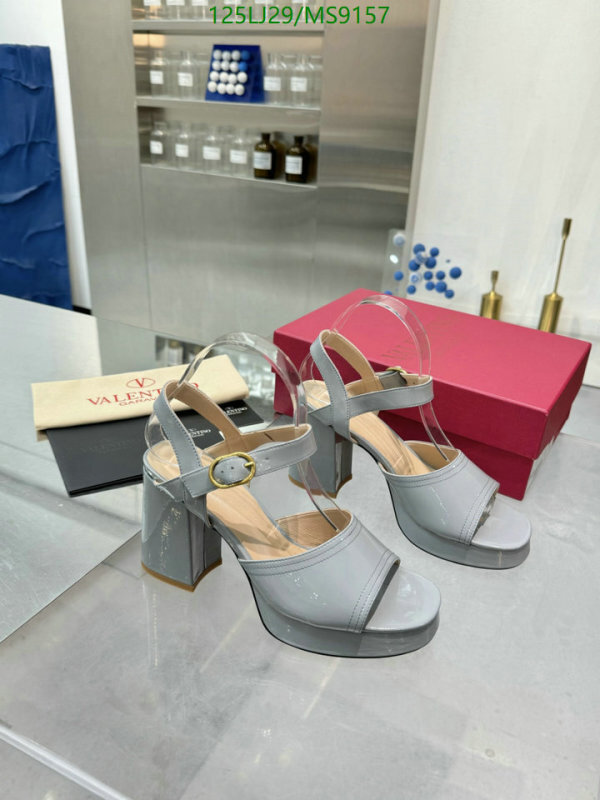 Valentino-Women Shoes Code: MS9157 