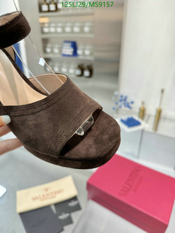 Valentino-Women Shoes Code: MS9157 