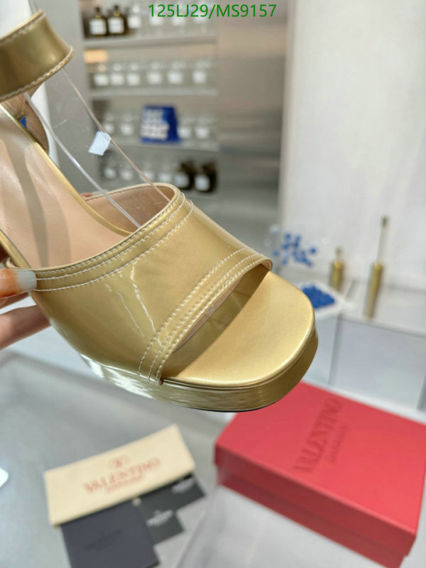 Valentino-Women Shoes Code: MS9157 