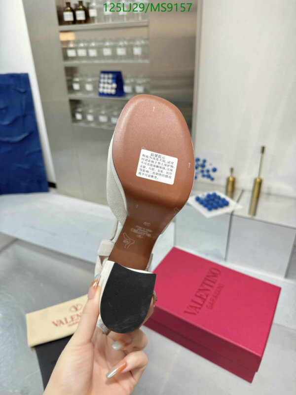 Valentino-Women Shoes Code: MS9157 